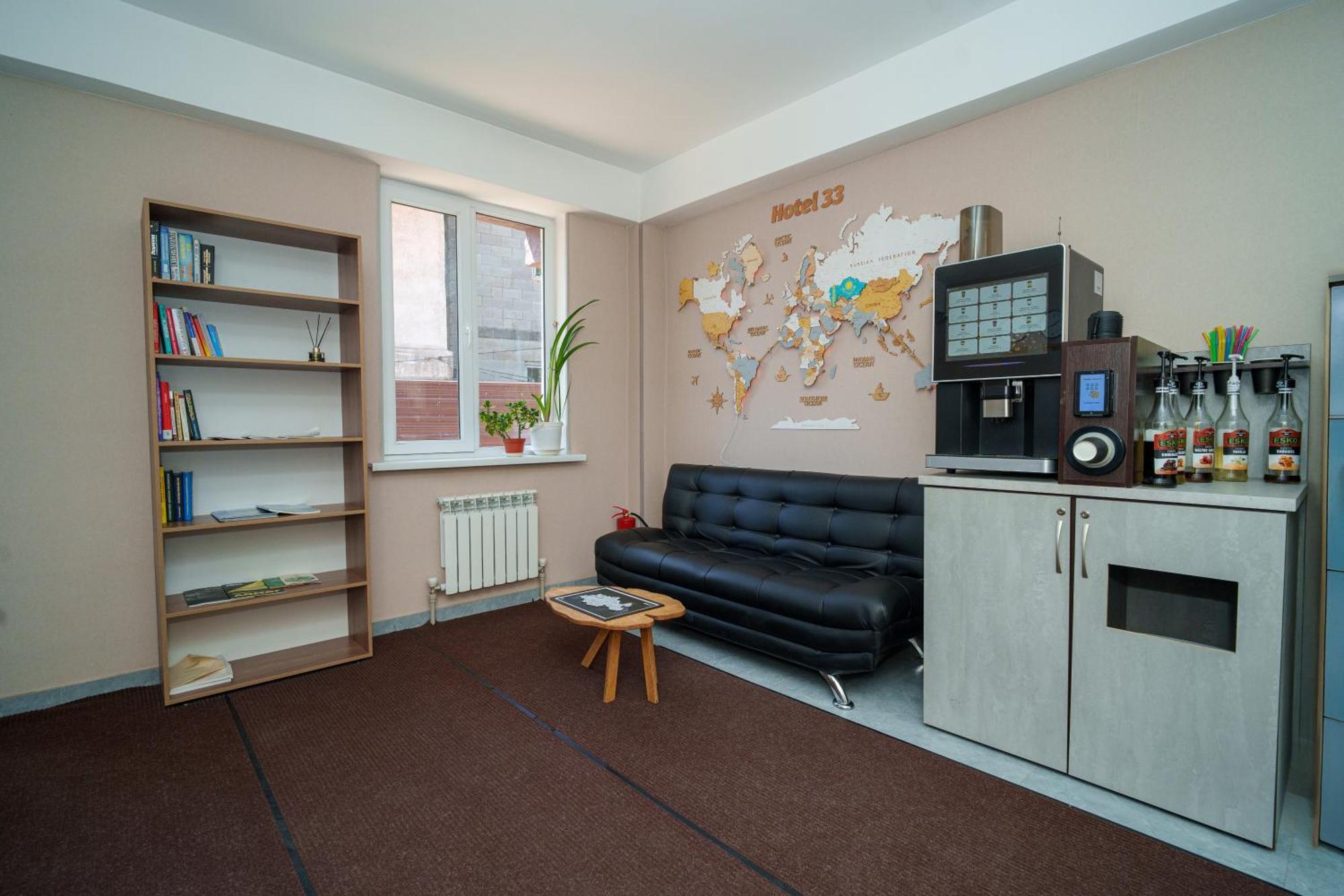 Hotel 33 Almaty Bagian luar foto